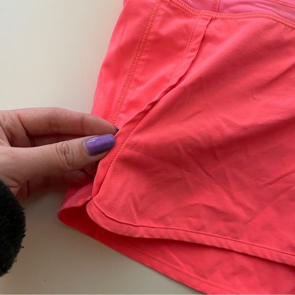 Lululemon Speed Up Mid-Rise Lined Short 4" Size 4 - Picture 2 of 7